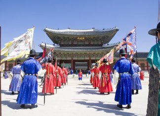 Du lịch Hàn Quốc ghé thăm cung điện Gyeongbokgung