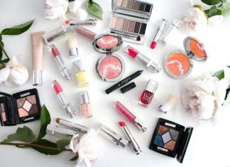 Đi du lịch Pháp mua sắm gì làm quà cho người thân?