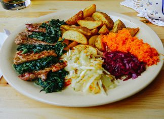 Du lịch Đông Âu khám phá ẩm thực truyền thống các nước