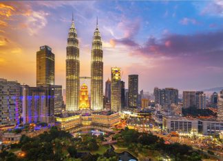 Du lịch Malaysia, check in tòa tháp đôi chọc trời Petronas nổi tiếng Du lịch Malaysia, check in tòa tháp đôi chọc trời Petronas nổi tiếng