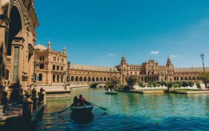 Kinh nghiệm du lịch Tây Ban Nha: Khám phá vẻ đẹp đầy quyến rũ