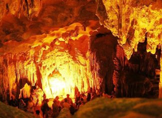 Khám phá 16 địa điểm du lịch Hòa Bình khiến bạn si mê quên lối về Khám phá 16 địa điểm du lịch Hòa Bình khiến bạn si mê quên lối về