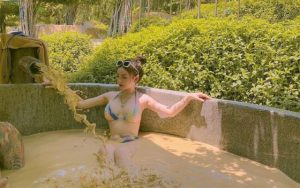 Trải nghiệm dịch vụ tắm bùn ở Hòn Tằm khi du lịch Nha Trang