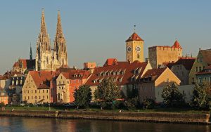 Khám phá Regensburg - thành phố cổ nổi tiếng trong tour du lịch Đức