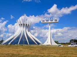 Ấn tượng với kiến trúc độc đáo của nhà thờ Brasilia - Brazil