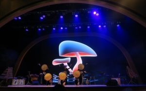 Đến hồ Seokchon Hàn Quốc - chiêm ngưỡng cảnh hoa anh đào khoe sắc rực rỡ